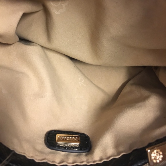 Authentic Gorgeous GUSSACI Leather Bag - Picture 12 of 14